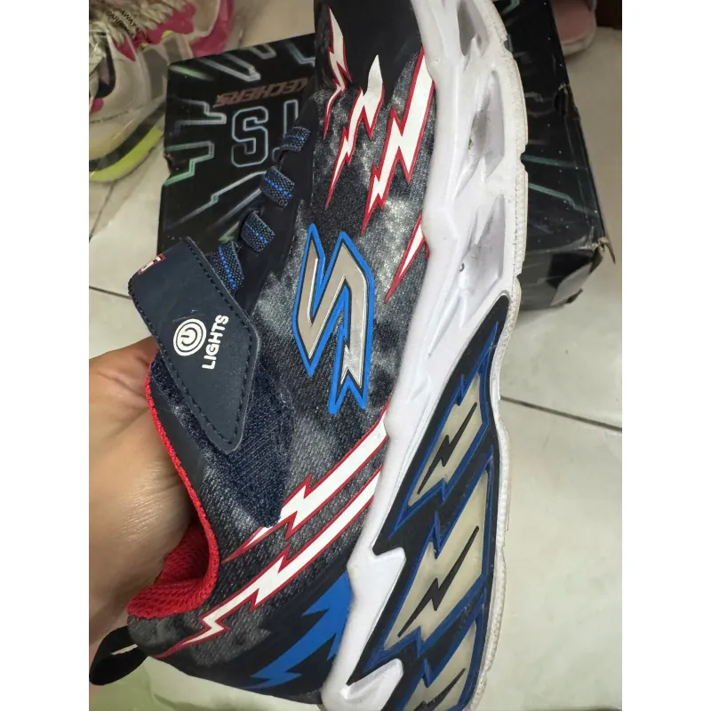 GIÀY SNEAKER THƯƠNG HIỆU SKECHERS , CÓ ĐÈN 654041