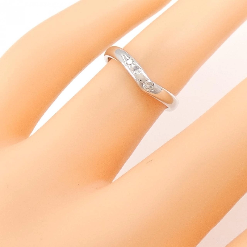 Nhẫn kim cương K18WG 0.06CT 673439