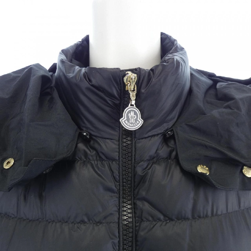 Áo vest lông vũ MONCLER 640607