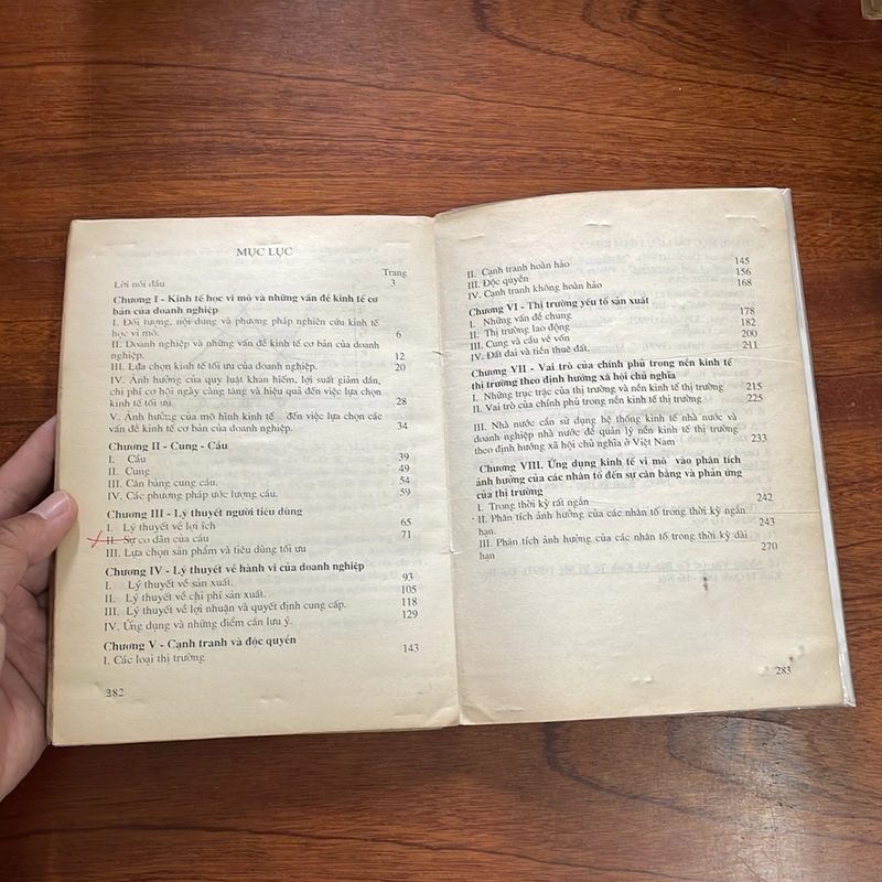 II Sách Kinh Tế: Kinh Tế Học Vi Mô - GS. TA. Ngô Đình Giao - 1997 509186