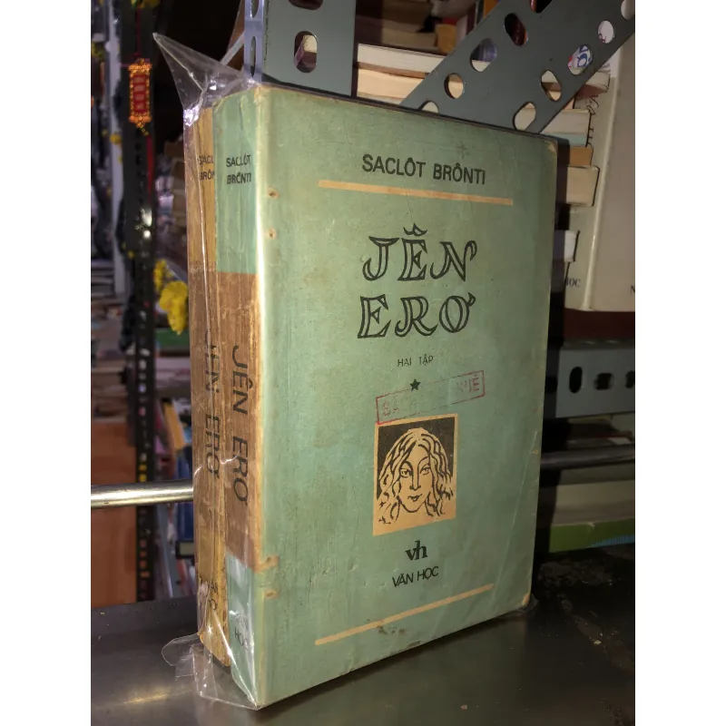 Jên Erơ - Saclốt Brônti 931256