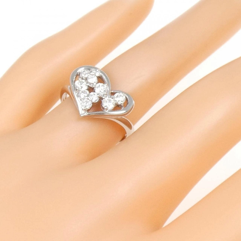 Nhẫn kim cương PT hình trái tim 0.50CT 672760