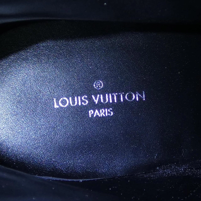 【Khuyến mãi】Giày bốt LOUIS VUITTON 664610