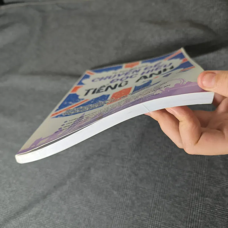 Tự học đột phá Chuyên Đề Đọc Hiểu Tiếng Anh - Hoàng Đào (chủ biên) - Giá bìa 139k 697703