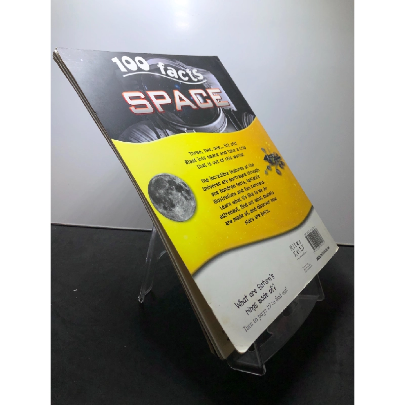 100 Facts SPACE mới 85% bẩn nhẹ Miles Kelly HPB2707 NGOẠI VĂN 450903