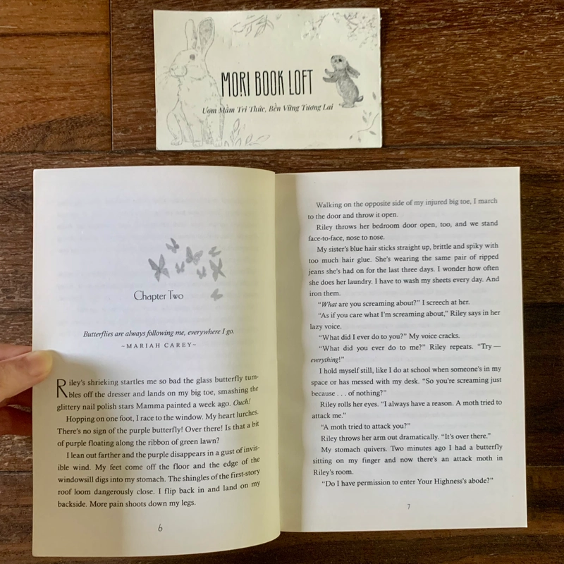 Sách ngoại văn When the Butterflies Came – Reading Level Grade 5, Used 538097