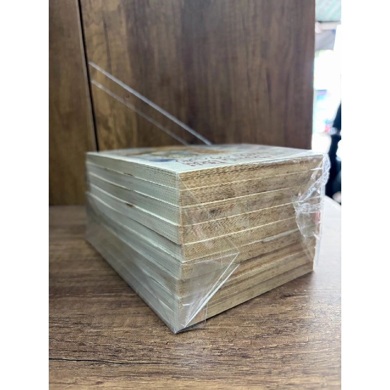 TRUYỆN TRANH Sáu chàng trai và một cô gái 126540