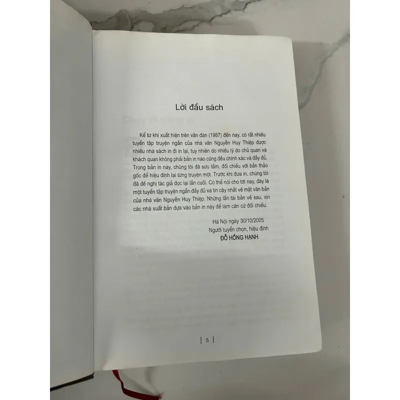 Đế quốc mặt trời đỏ - Hạ Minh 781274