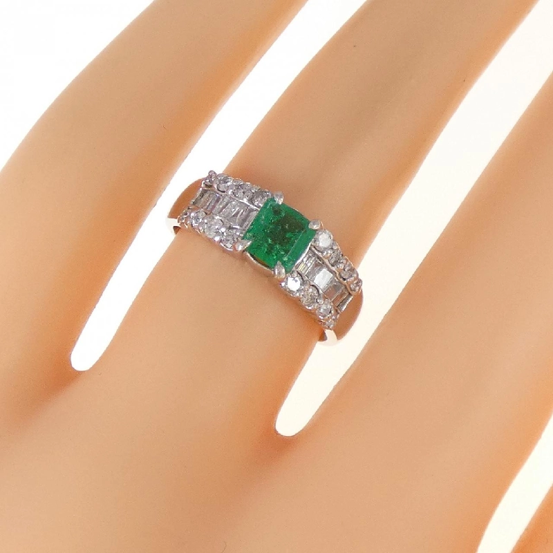 Nhẫn Emerald PT900 0.41CT 673044