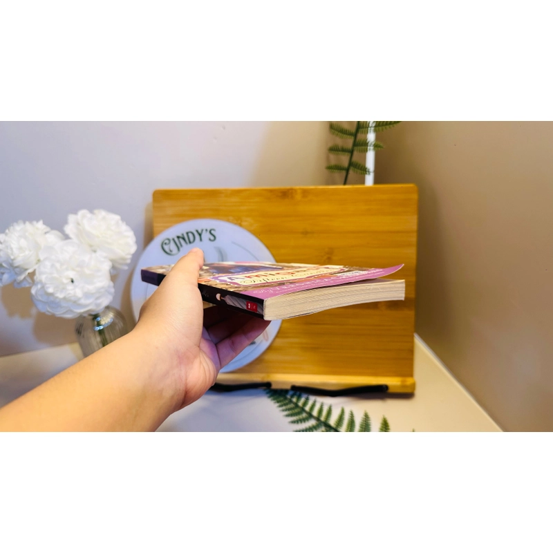 [Sách tiếng Anh 2hand] Like new 90% - Amigas: Fifteen Candles - Veronica Chambers 495331