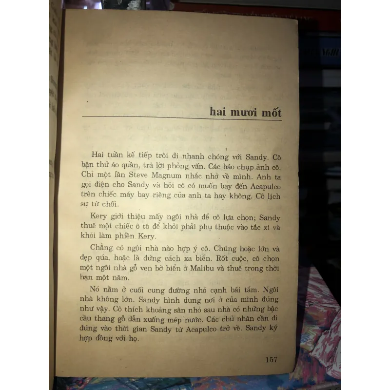 Vườn thú Hollywood - Jackie Collins 970781