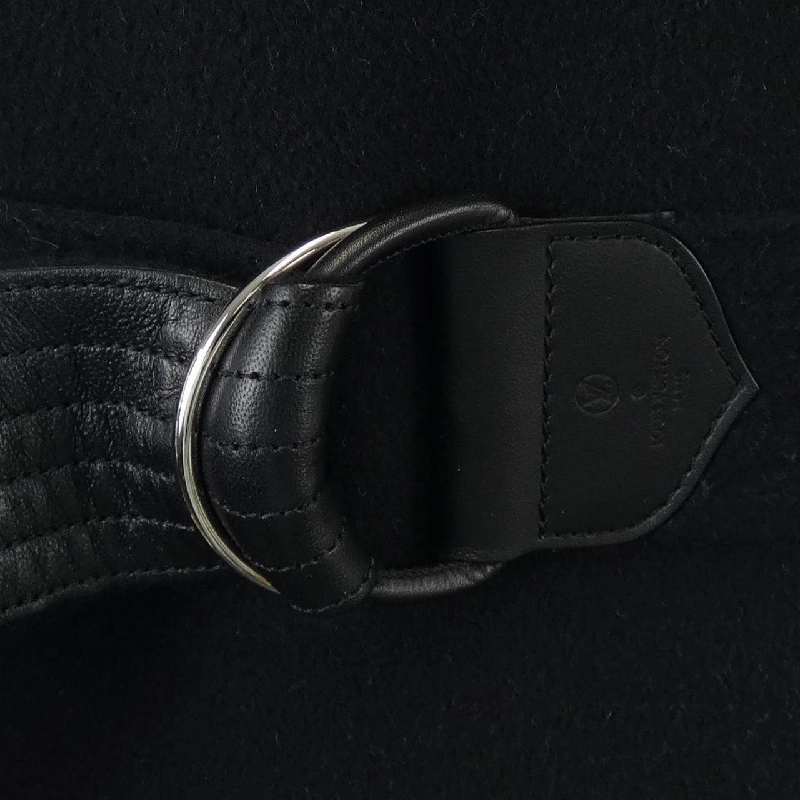 Áo khoác có mũ LOUIS VUITTON FGCO40QWE - Hàng hiệu Authentic 823311