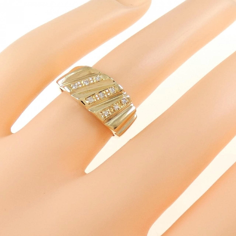 Nhẫn kim cương K18YG 0.06CT 671675