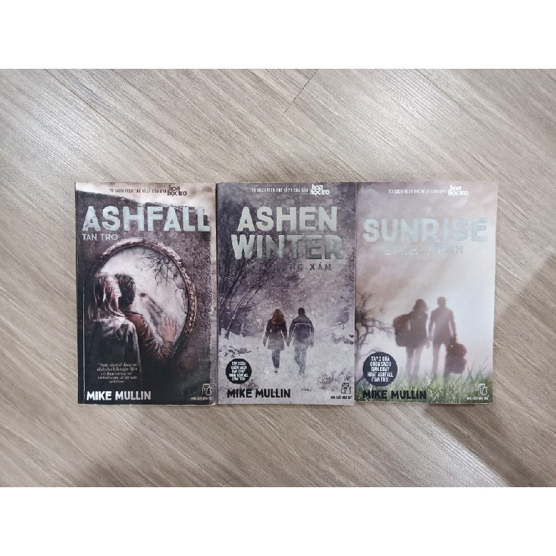 Full bộ 3 tập Ashfall + Mùa đông xám + Sunrise - Mike Mullin 22057