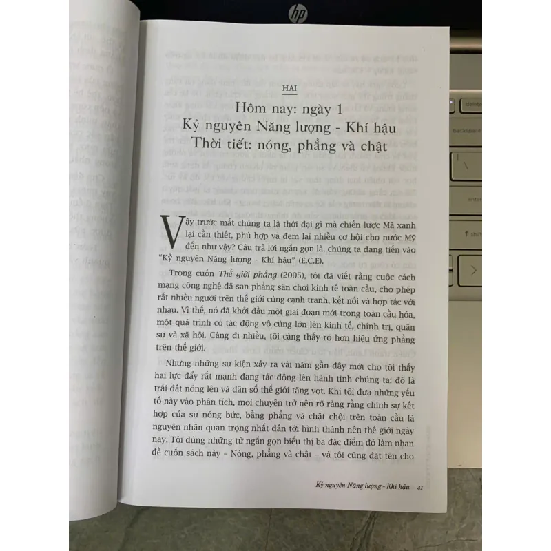 NÓNG, PHẲNG, CHẬT 502528