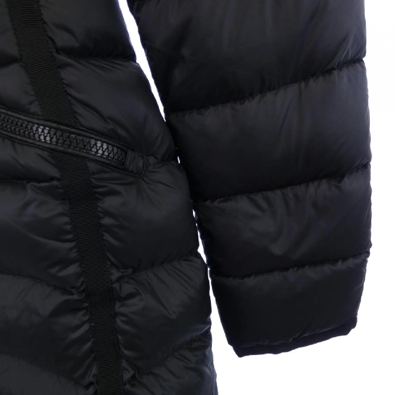 Moncler MONCLER HERMINE Áo khoác lông 629357