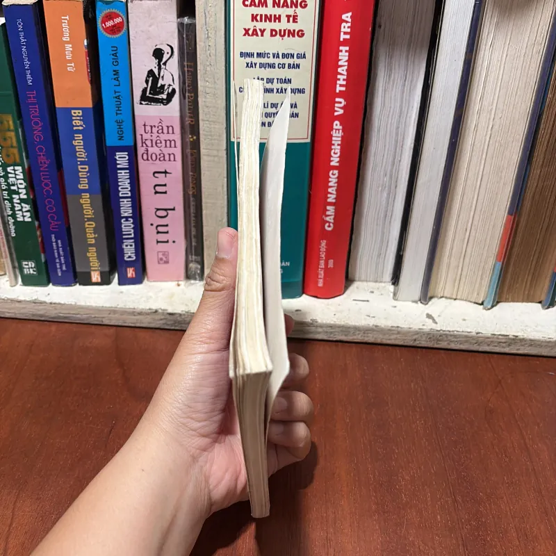 II Văn Học Nước Ngoài: Cánh Buồm Đỏ Thắm - ALếchXanĐrơ Grin - 2006 756743