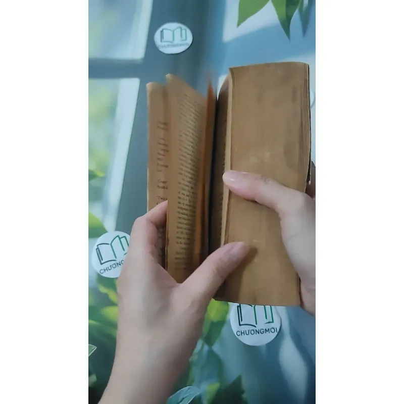 Between Males - Fiona Walker 1027504