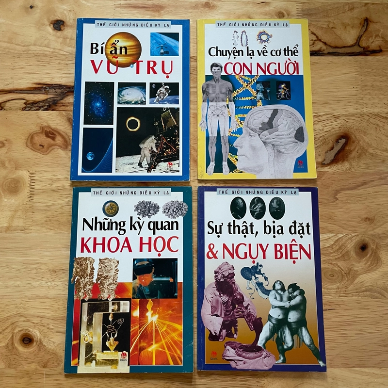 II 4 Cuốn Thế Giới Những Điều Kỳ Lạ - 2002 493120