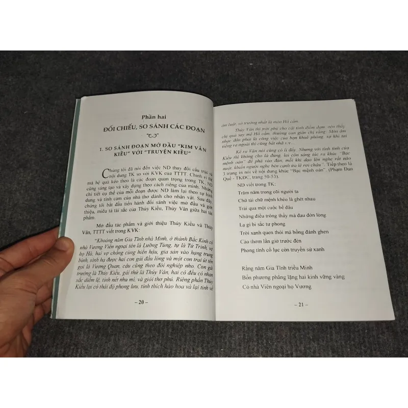 TỪ KIM VÂN KIỀU ĐẾN TRUYỆN KIỀU. SO SÁNH VÀ BÌNH LUẬN 991082