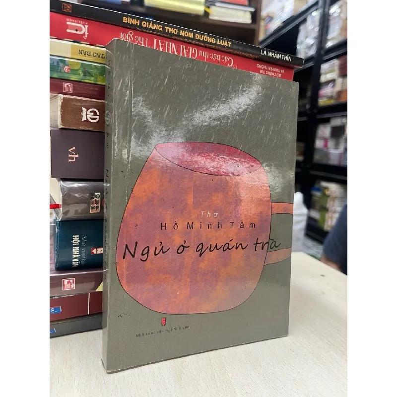 Ngủ ở quán trà - Hồ Minh Tâm 695510