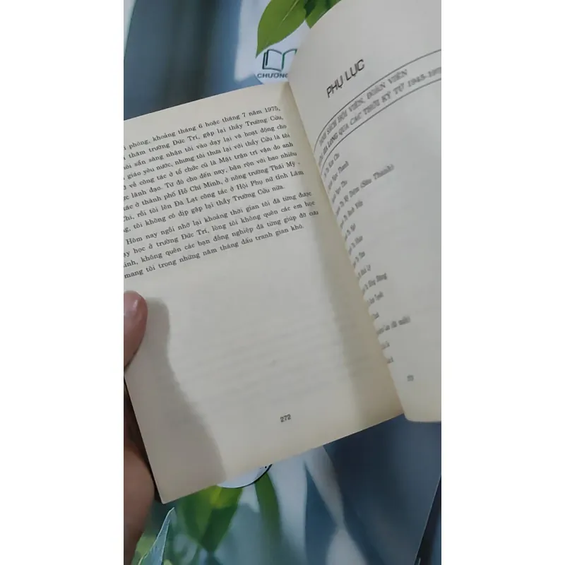 Nữ Sinh Sài Gòn - Một Thời Để Nhớ (1945-1975) 928610