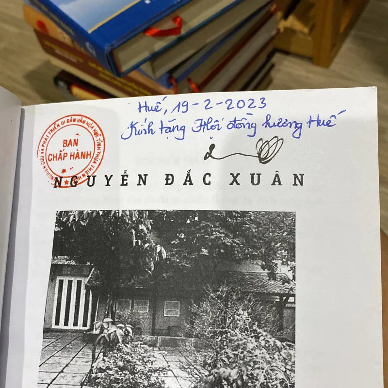 GẬP GHỀNH ĐƯỜNG ĐẾN ĐAN DƯƠNG (XB 2022), có chữ ký tác giả 966476