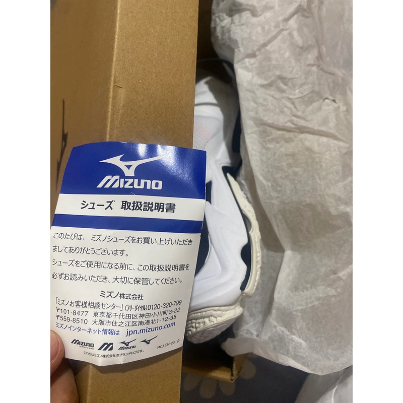 Giày bóng chuyền mizuno wave lightning z8, size 40.5, màu trắng, chính hãng mới nguyên hộp 447401