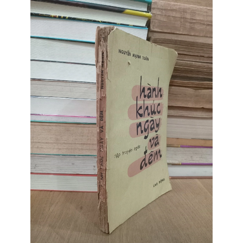 Hành khúc ngày và đêm - Nguyễn Mạnh Tuấn 732698