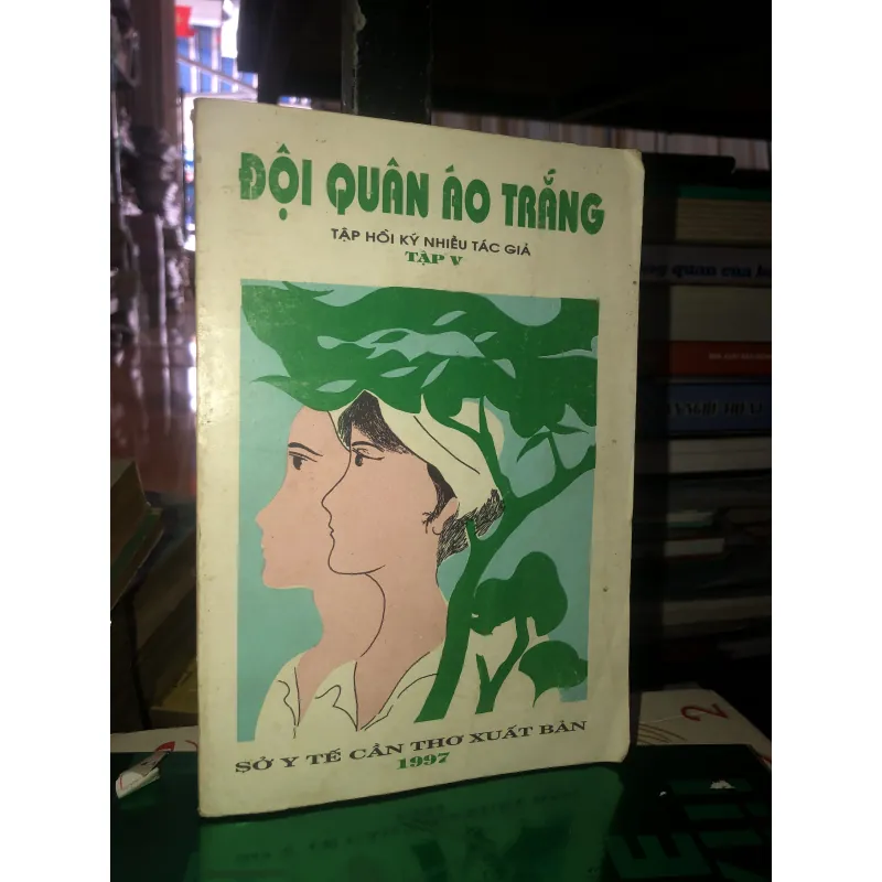 Đội quân áo trắng tập V 787539