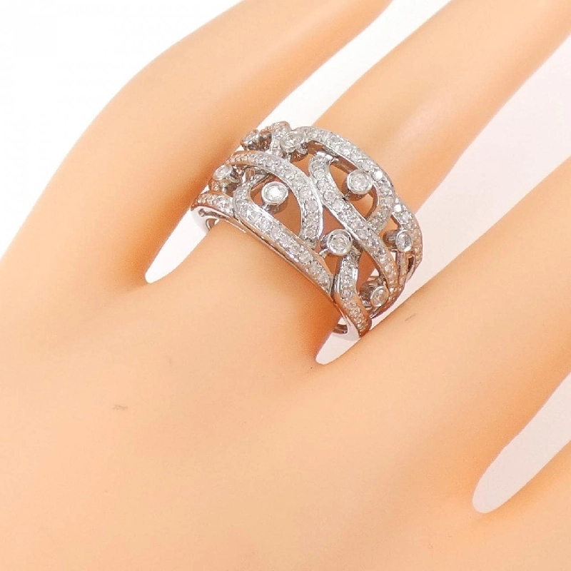 Nhẫn kim cương 750WG 672190