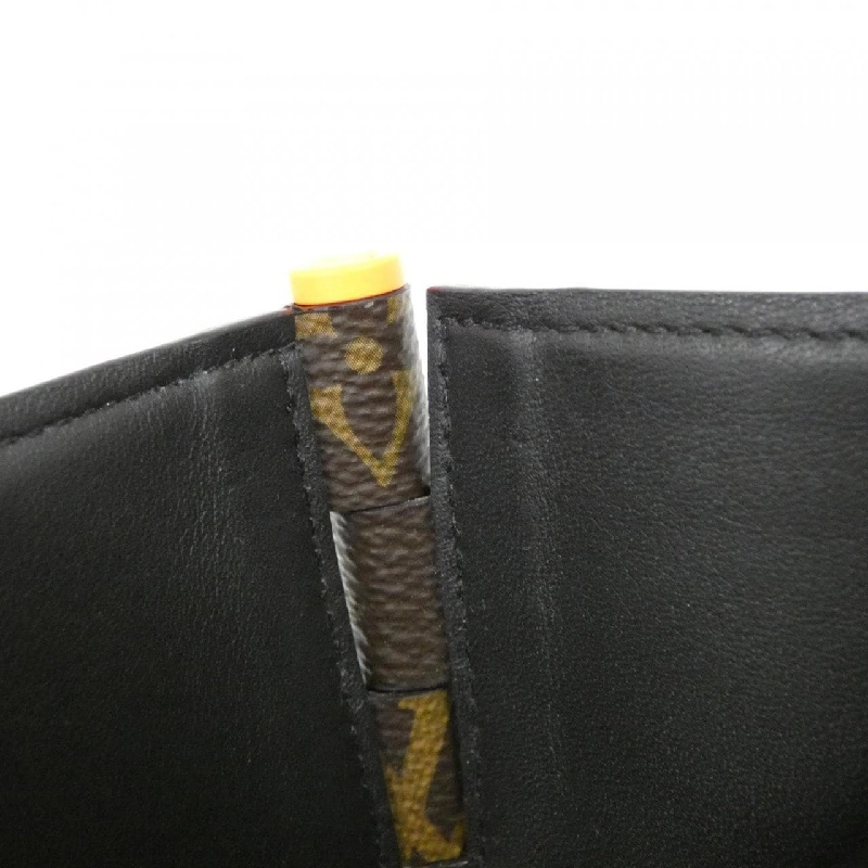 Ví Louis Vuitton Monogram Solar Ray Porte-Feuille Multiple Hinge M67450 621161