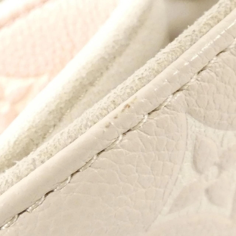 Túi Louis Vuitton Monogram Empreinte (Spring in OnTheGo MM M46128) - Hàng hiệu Chính hãng 764685