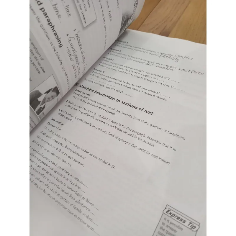 IELTS Express: Intermediate Workbook, second edition - Pamela Humphreys 562399