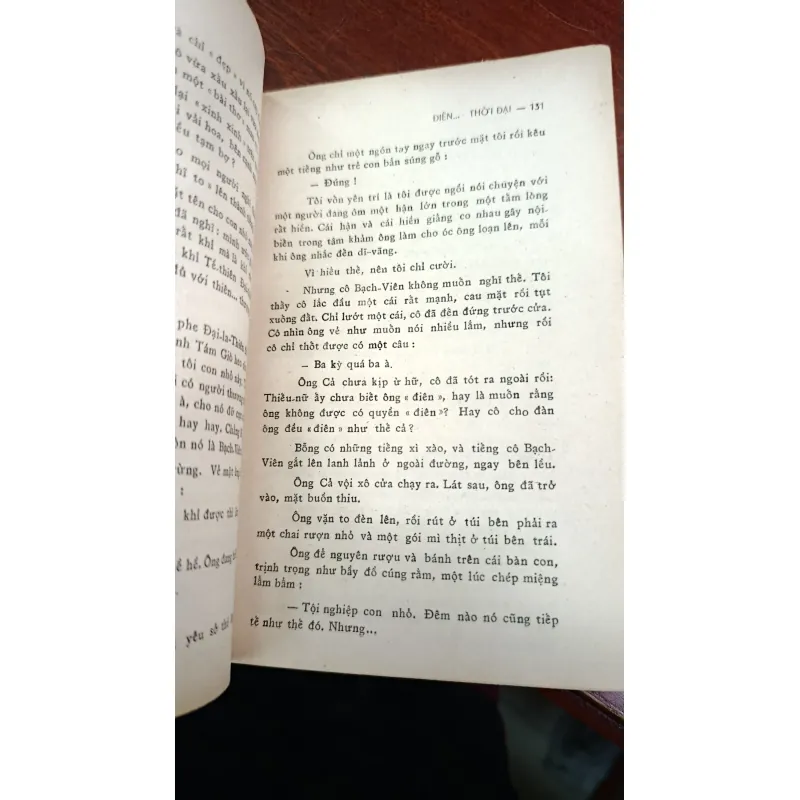 NHỮNG NGƯỜI ĐIÊN THỜI ĐẠI 704118