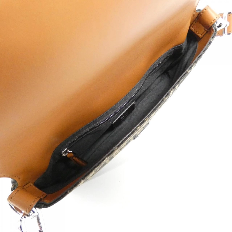 Túi đeo hông Fendi Baguette 7VA472 AFBM 609730