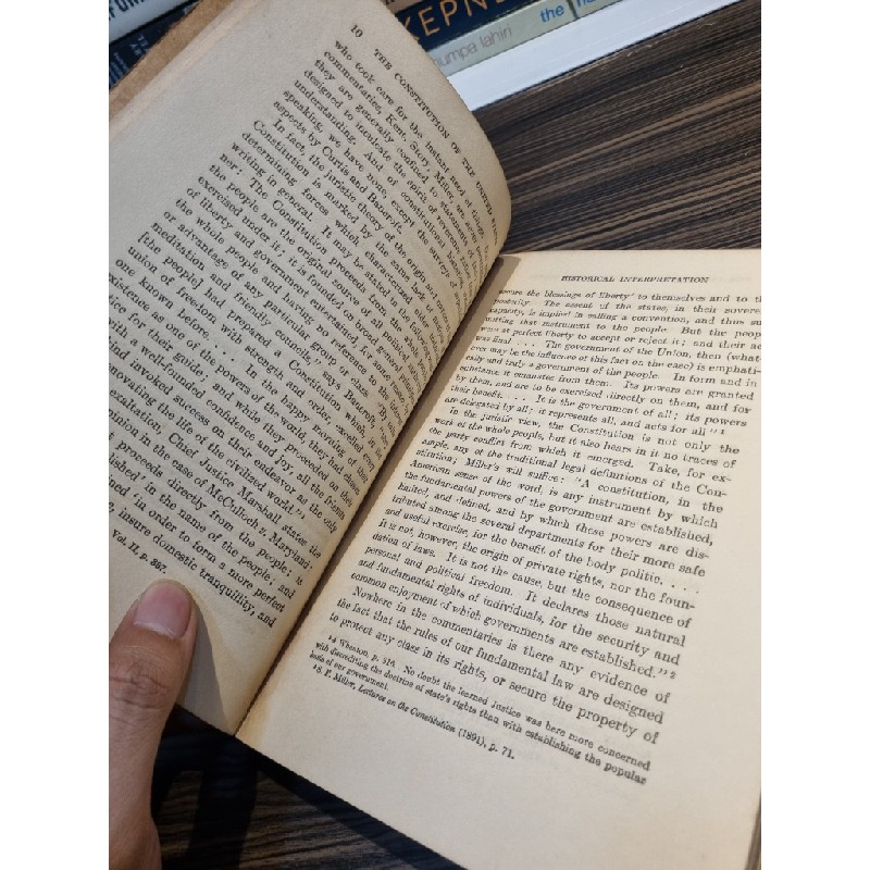 AN ECONOMIC INTERPRETATION OF THE CONSTITUTION OF THE UNITED STATES - Charles A. Beard 164226