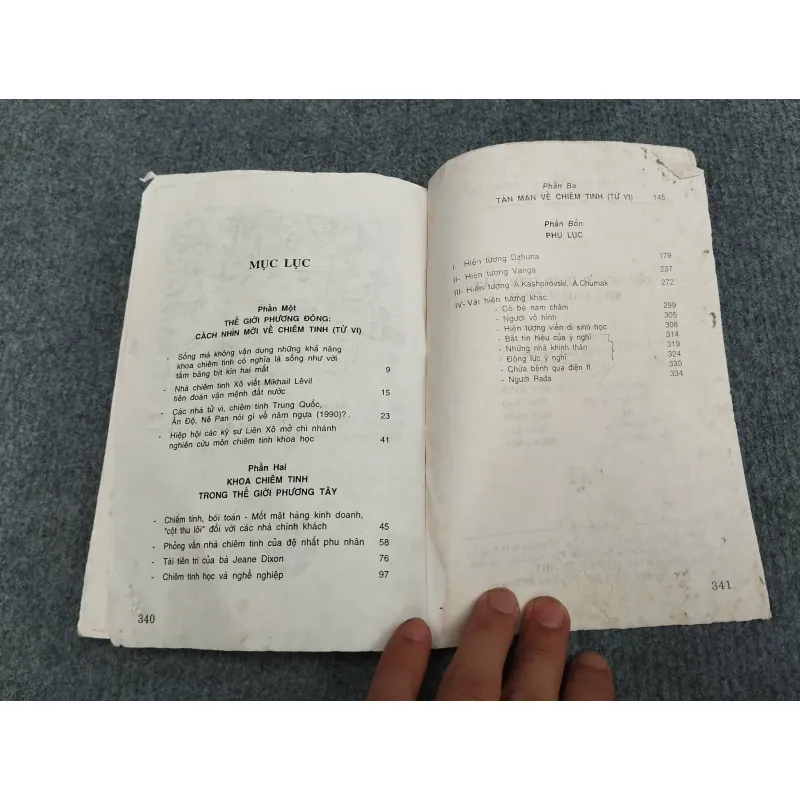 ĐỜI NGƯỜI DƯỚI CON MẮT NHÀ CHIÊM TINH 990633