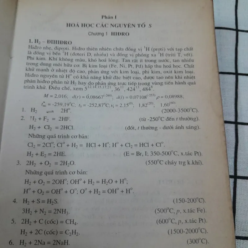 Tính chất lý hóa học CÁC CHẤT VÔ CƠ. Cb Giáo sư Nga R. A. Liđin... 791944