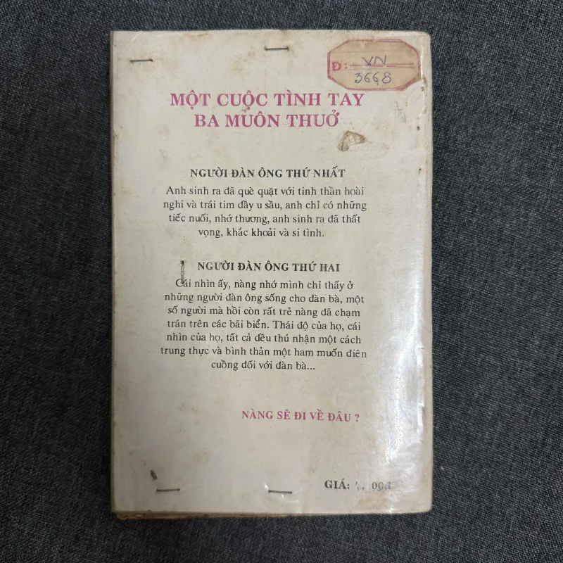 Người đàn bà lạ lùng - Francoise Sagan 1031722