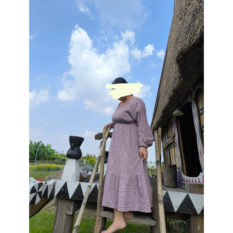 Đầm thêu hoa đục lỗ Nhật 445391