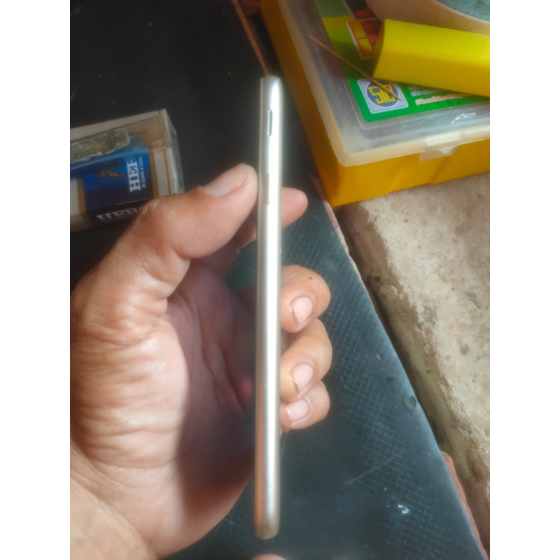 Samsung J7Pro  524540