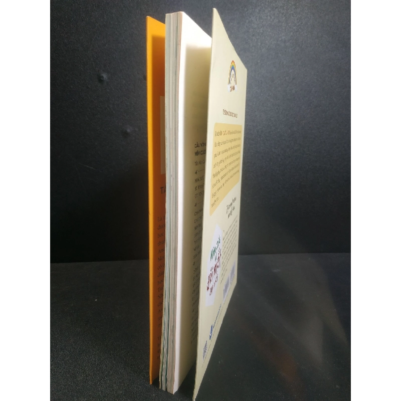 Mỉm cười là đôi mắt đẹp nhất tác giả Tần Văn Quân 2020 mới 80% HCM1007 911784