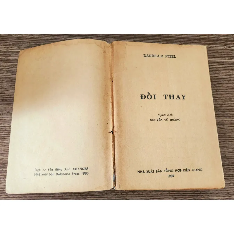 Tiểu thuyết Mỹ: ĐỔI THAY (nhà văn Daniel Steel) - 488 trang 959921