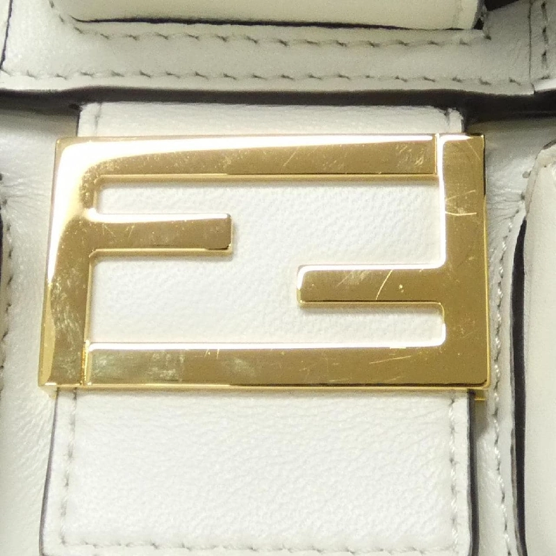 Túi xách vai Fendi Baguette Multi-Pocket 8BR808 ABVE - Hàng hiệu Chính hãng 801781