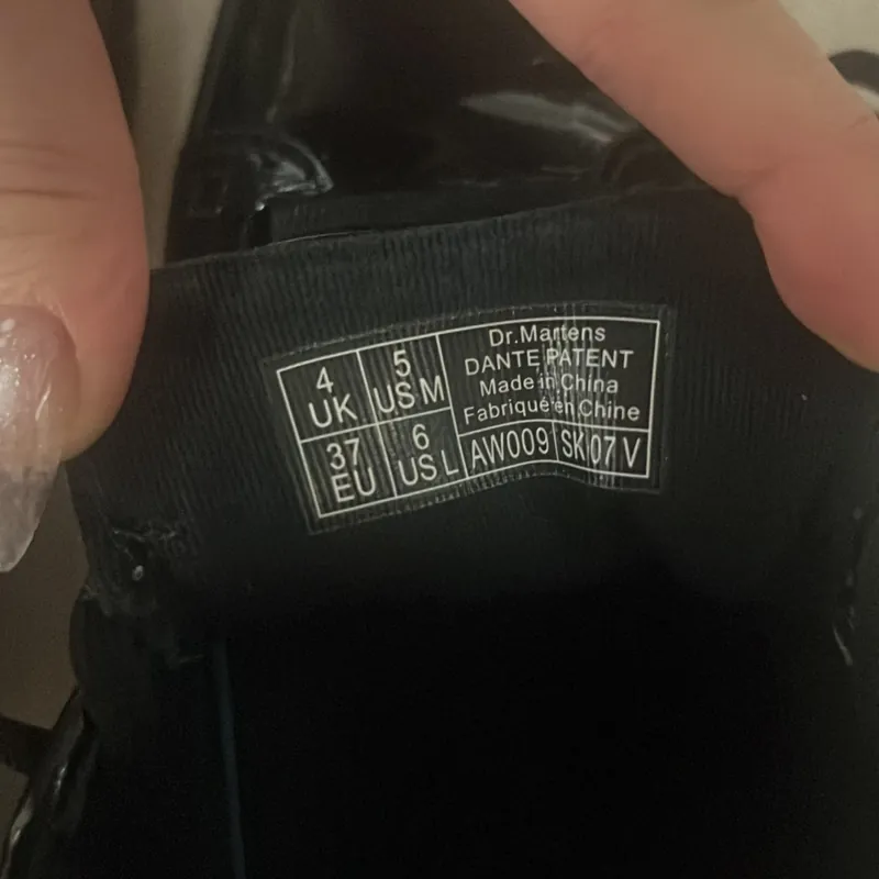 Dr. Martens Dante Patent Black 702877