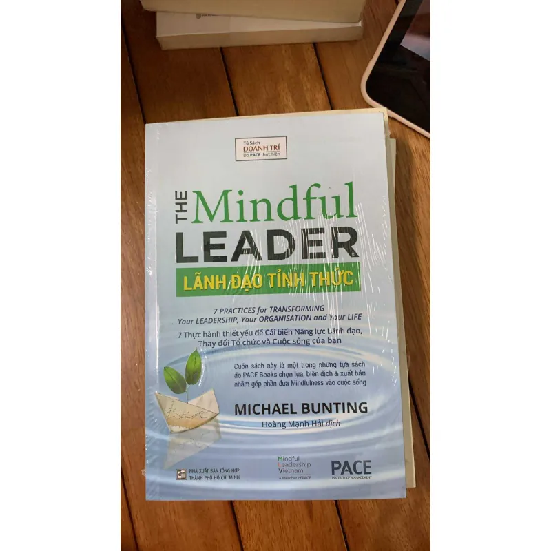 Lãnh đạo tỉnh thức 1005572