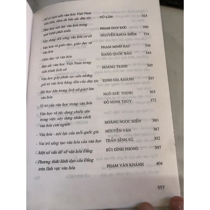 Những Vấn Đề Văn Hóa Việt Nam Hiện Đại, Nhà Xuất Bản Giáo Dục 932797