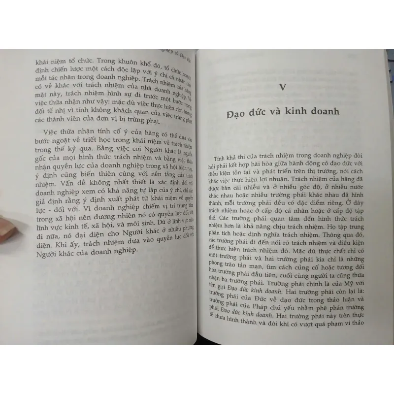 DOANH NGHIỆP VÀ ĐẠO ĐỨC 702850