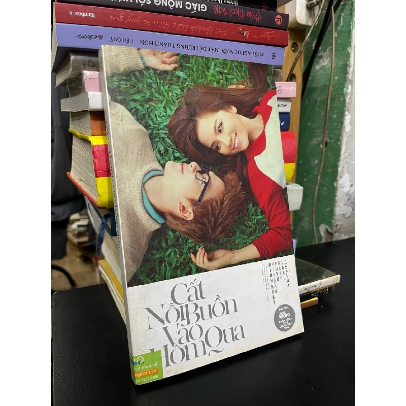 Cất nỗi buồn vào hôm qua 777613